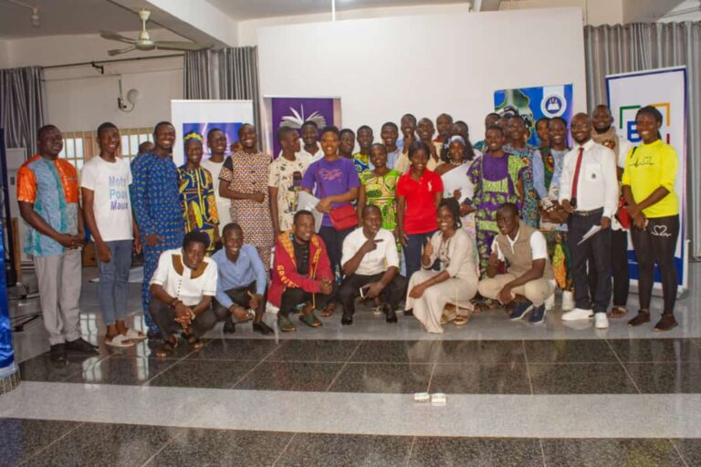 Le Projet &lsquo;Mon Panégyrique, Mon Identité Culturelle&rsquo; Couronné de Succès avec le lancement d’un livre répertoire  